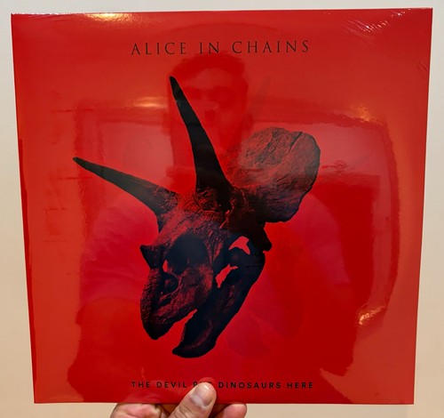 Alice chains the - chains, devil
