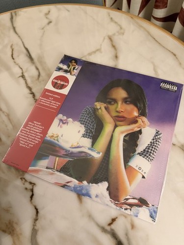 Olivia rodrigo sour - olivia,